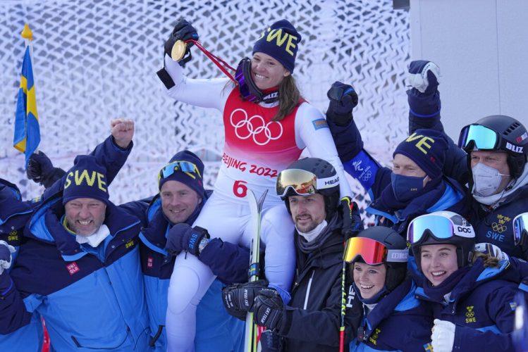 Sweden's Sara Hector wins Olympic GS gold after Shiffrin out
